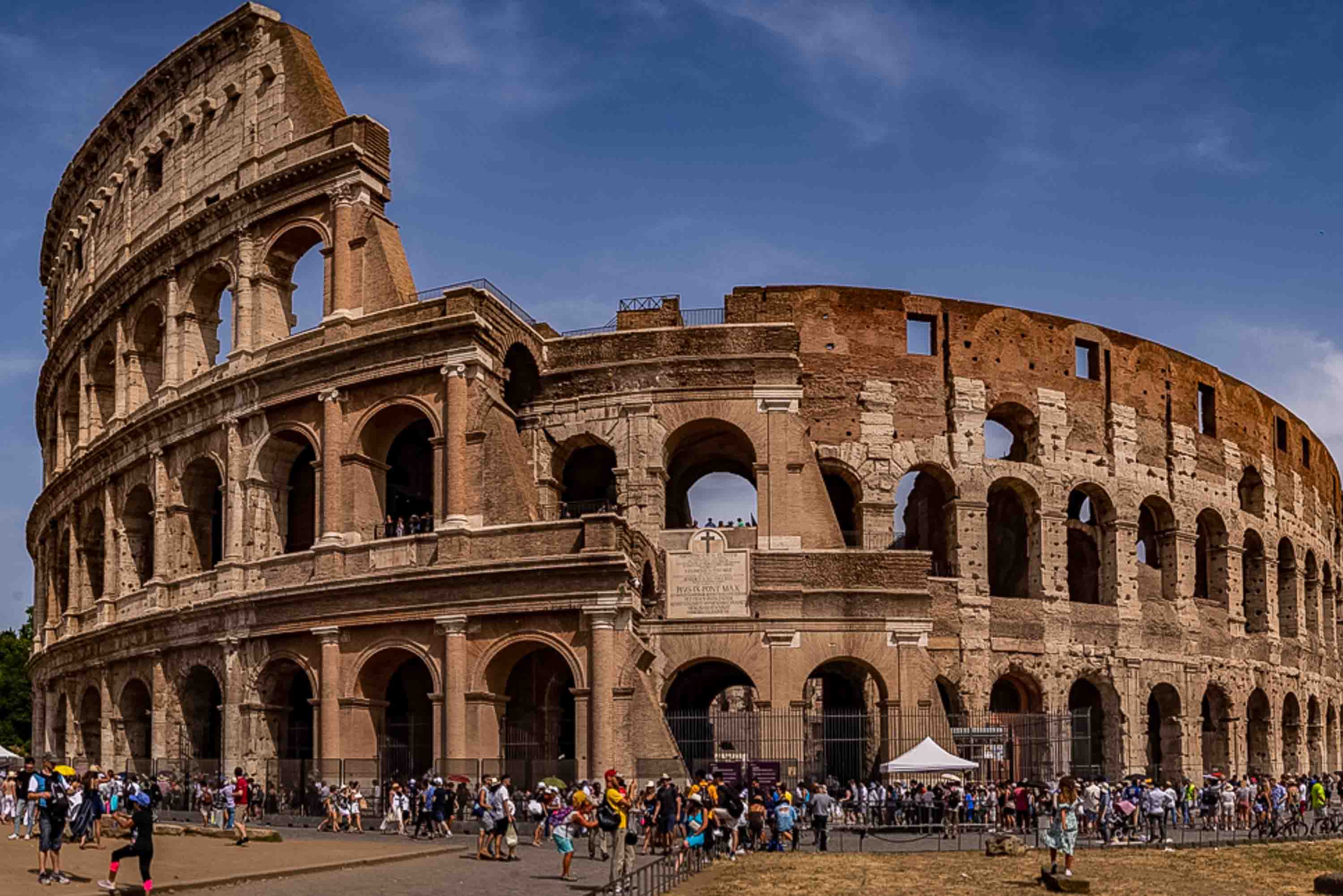 El Coliseo, símbolo eterno del Imperio Romano.