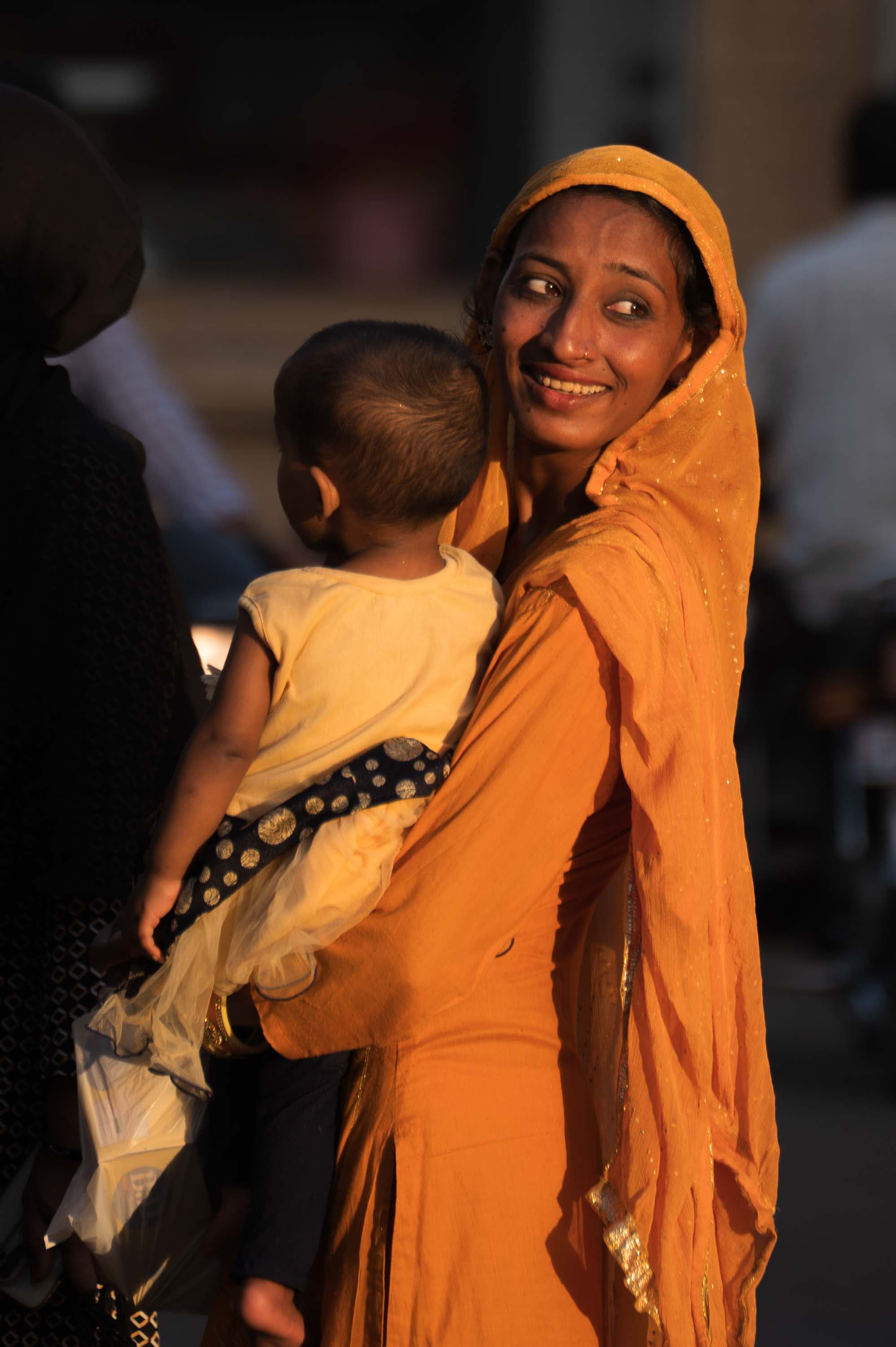 Mother at dusk — Jaisalmer, India