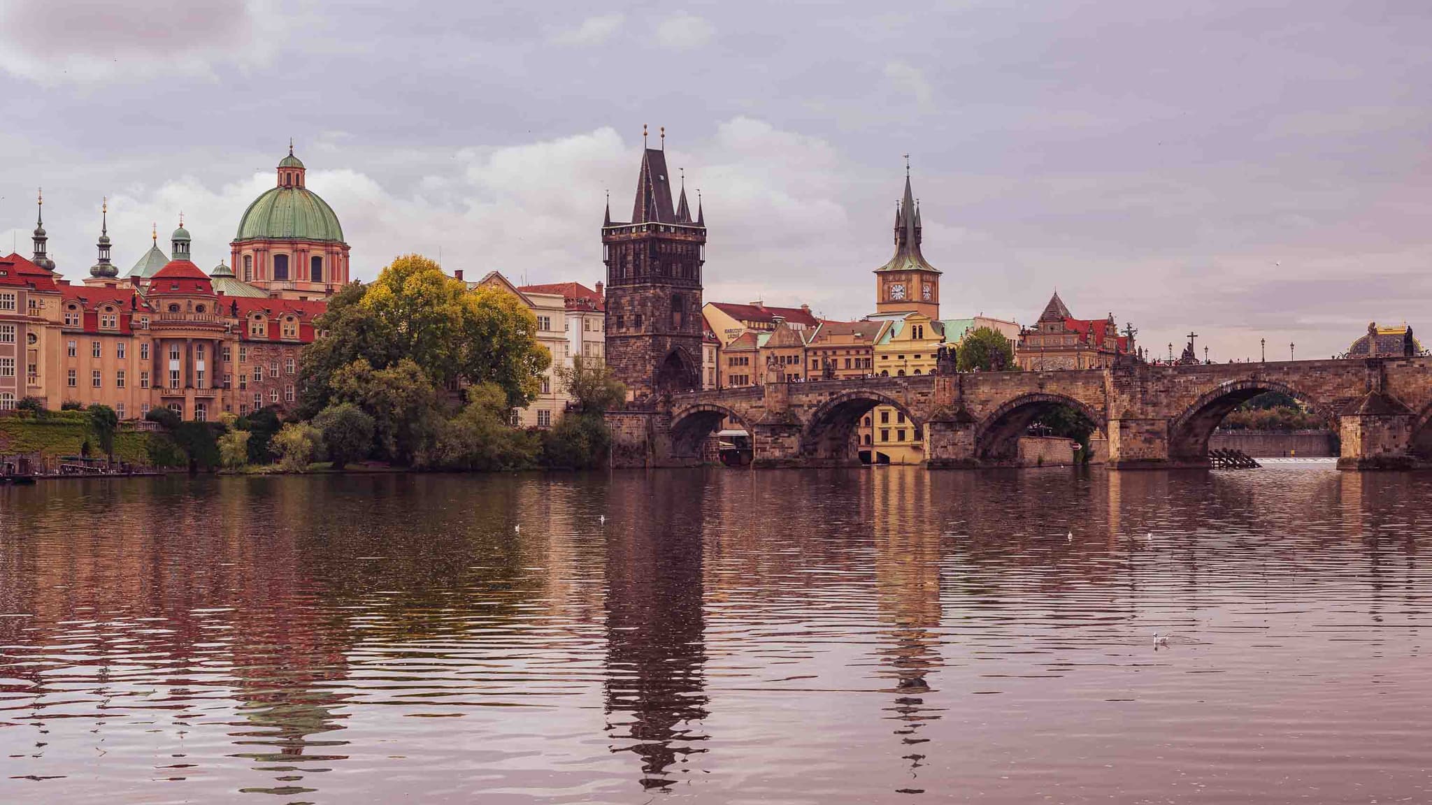 Reflejos de Praga — Praga, República Checa