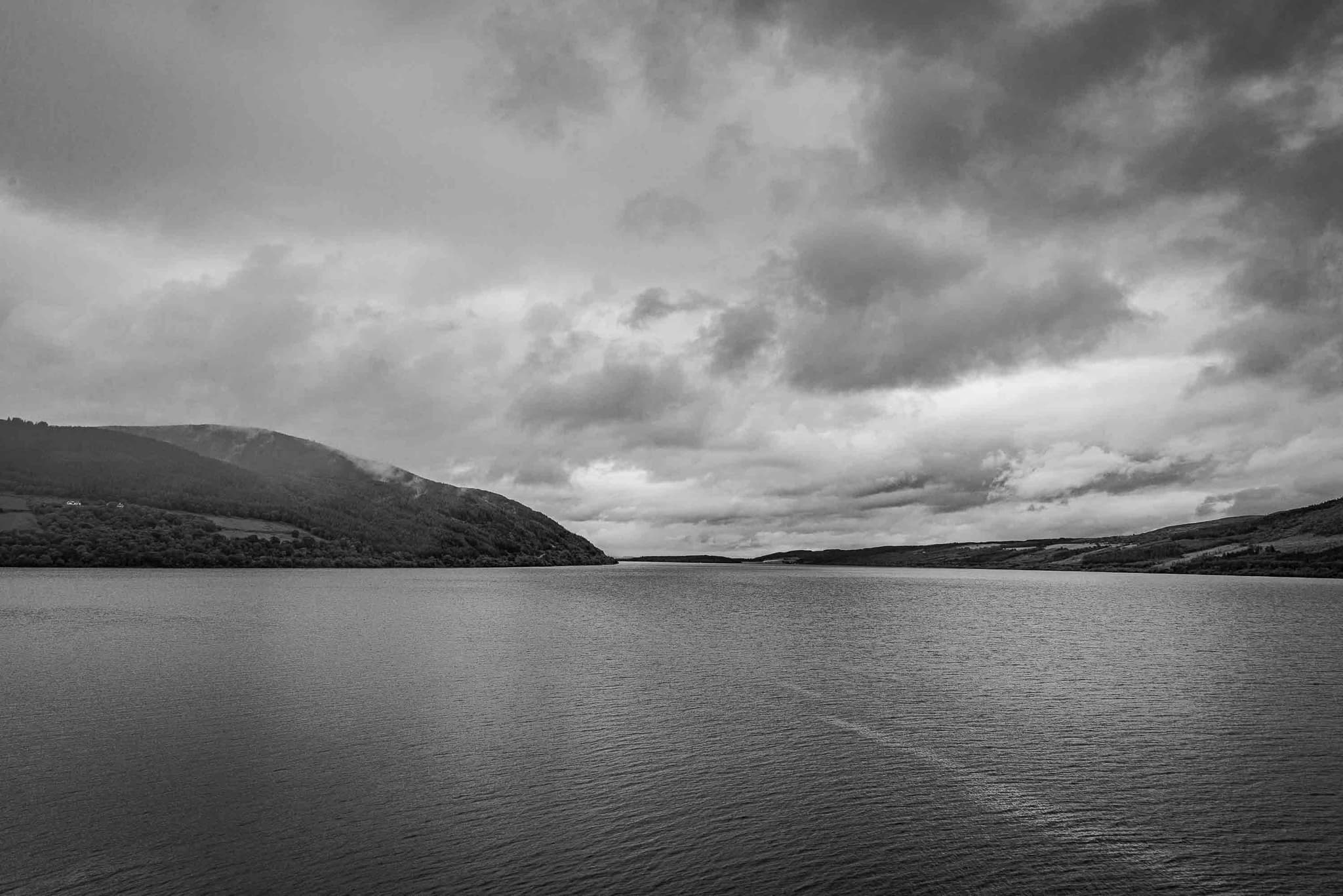 Waiting for Nessie — Loch Ness, Escocia