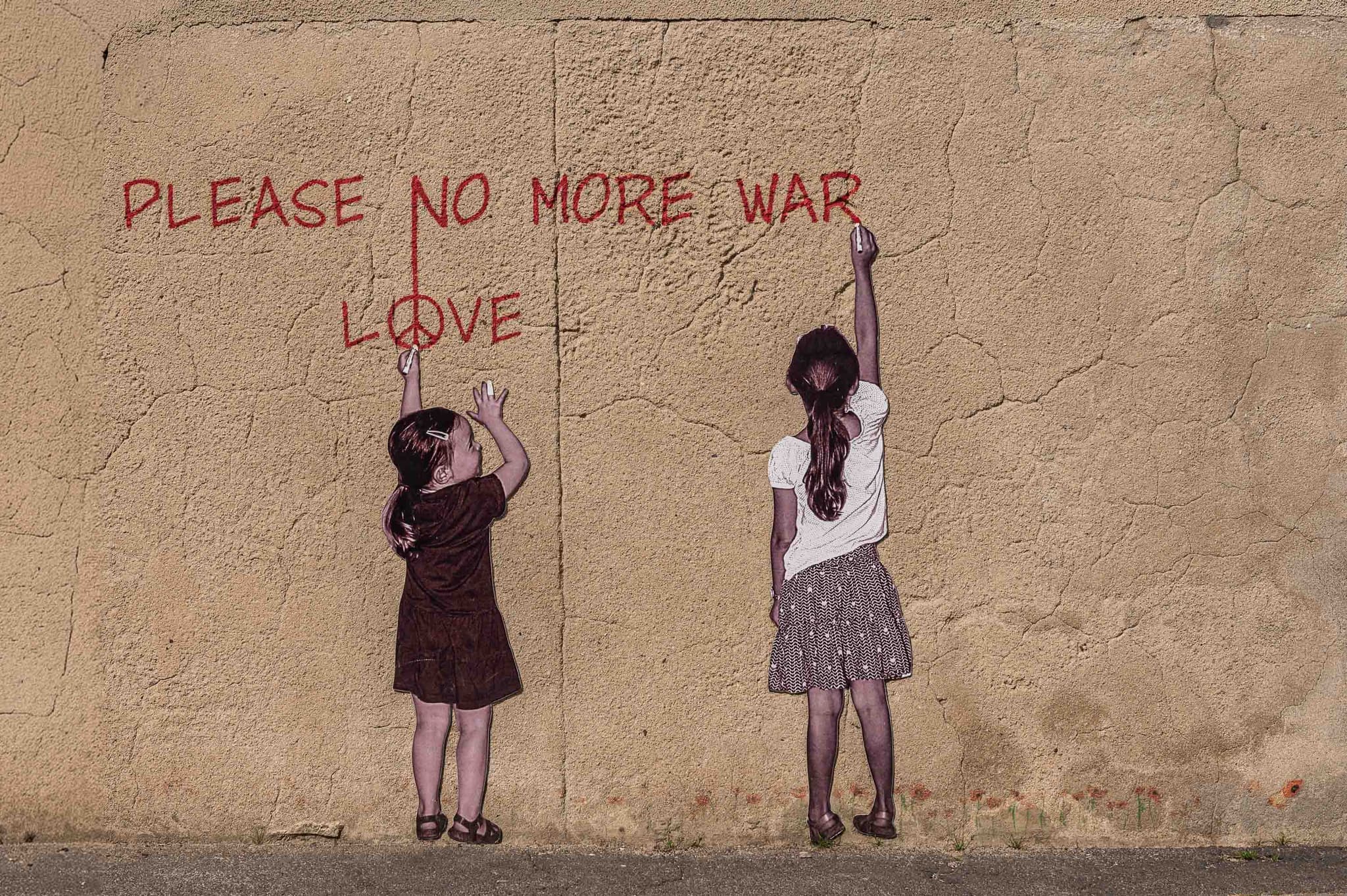 No more war — Arromanches, Francia